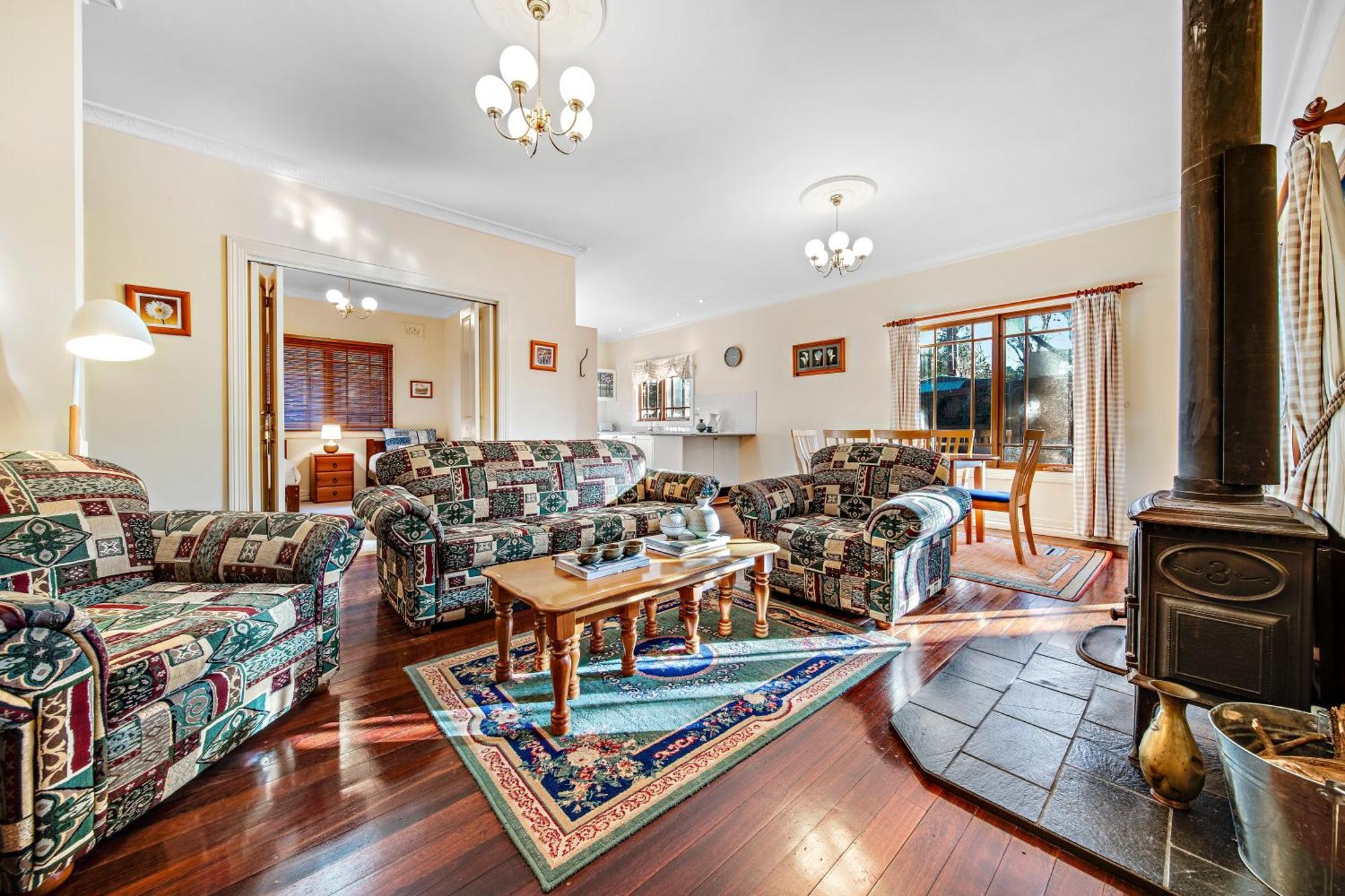Whispering Pines Cottages Wentworth Falls Zimmer foto